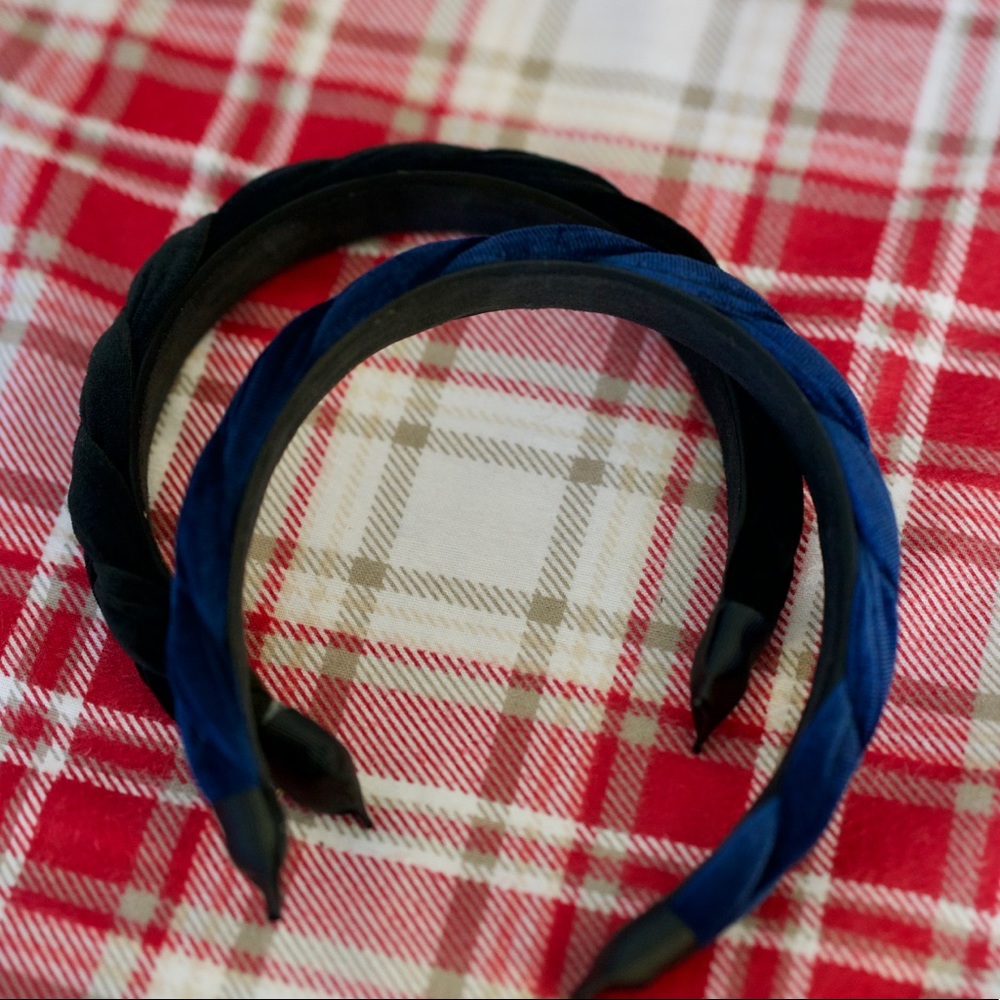 Black and blue velvet headbands. Duchess style.